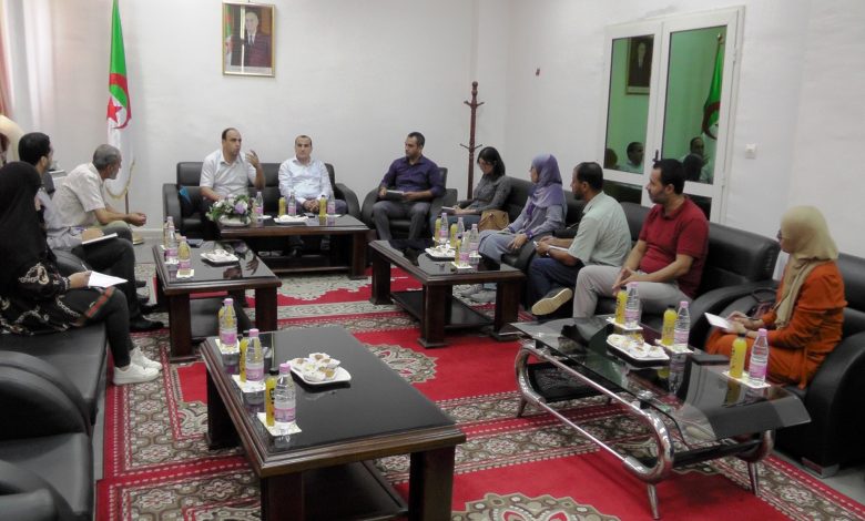 Photo of إجتماع تنسيقي لتقييم دور وعمل حاضنة الأعمال بالمركز الجامعي تيبازة
